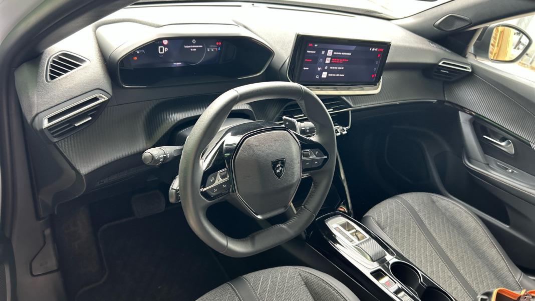 Peugeot 2008 Allure Puretech 130 SS EAT8