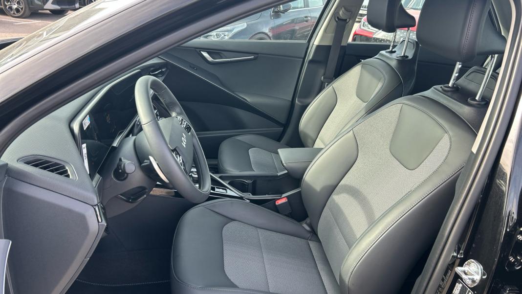 Kia Niro 1.6 GDi HEV 95kW (129CV) Drive