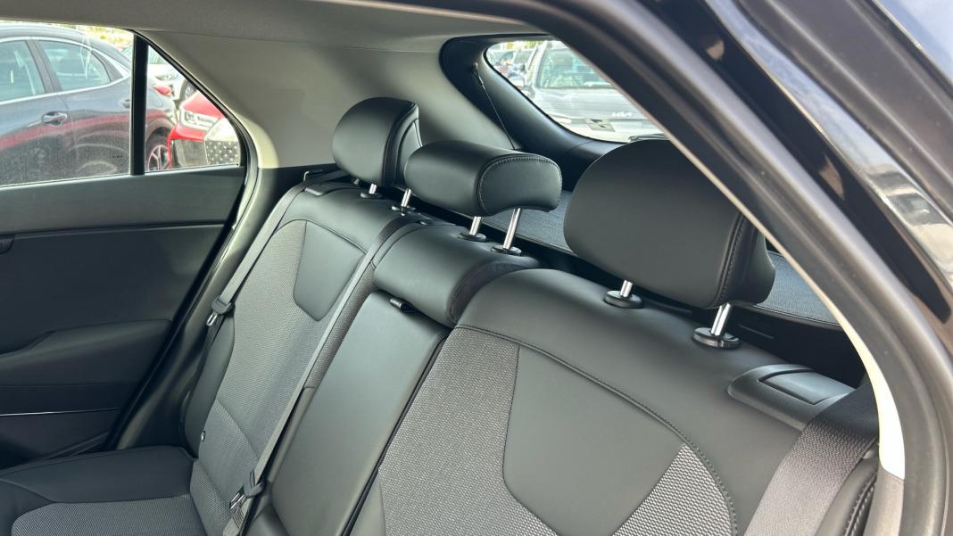 Kia Niro 1.6 GDi HEV 95kW (129CV) Drive