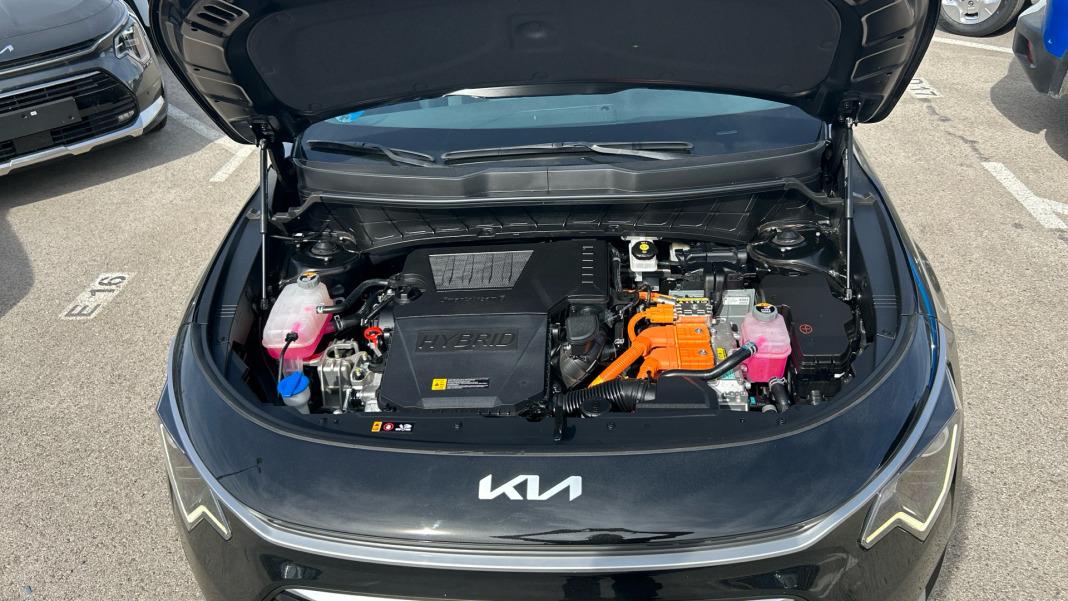Kia Niro 1.6 GDi HEV 104kW (141CV) Concept