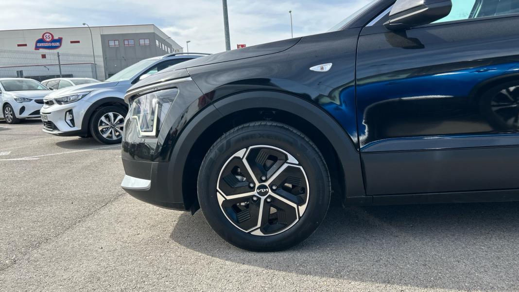 Kia Niro 1.6 GDi HEV 104kW (141CV) Concept