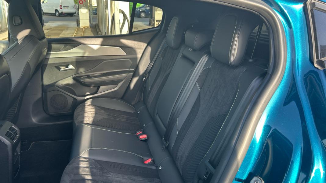 Peugeot 408 408 GT Puretech 130 EAT8