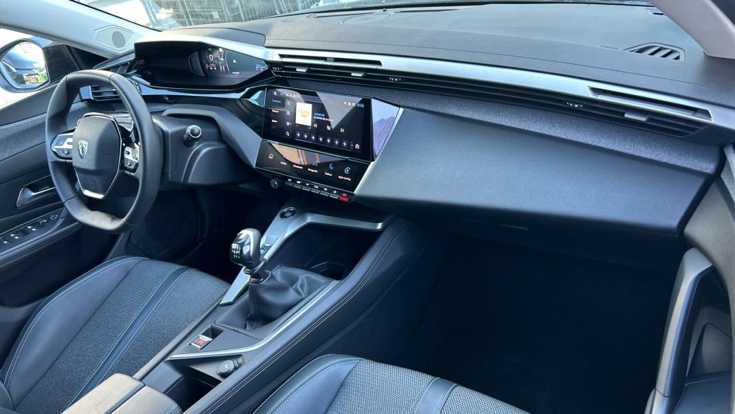 Peugeot 308 5P Allure PureTech 130 SS MAN