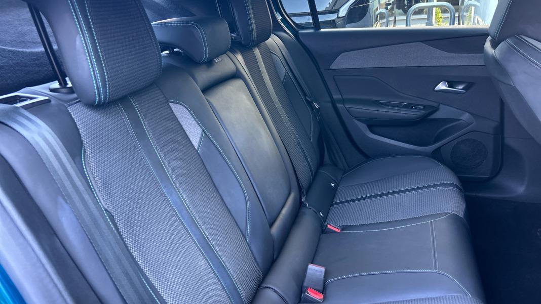 Peugeot 308 5P Allure PureTech 130 SS MAN
