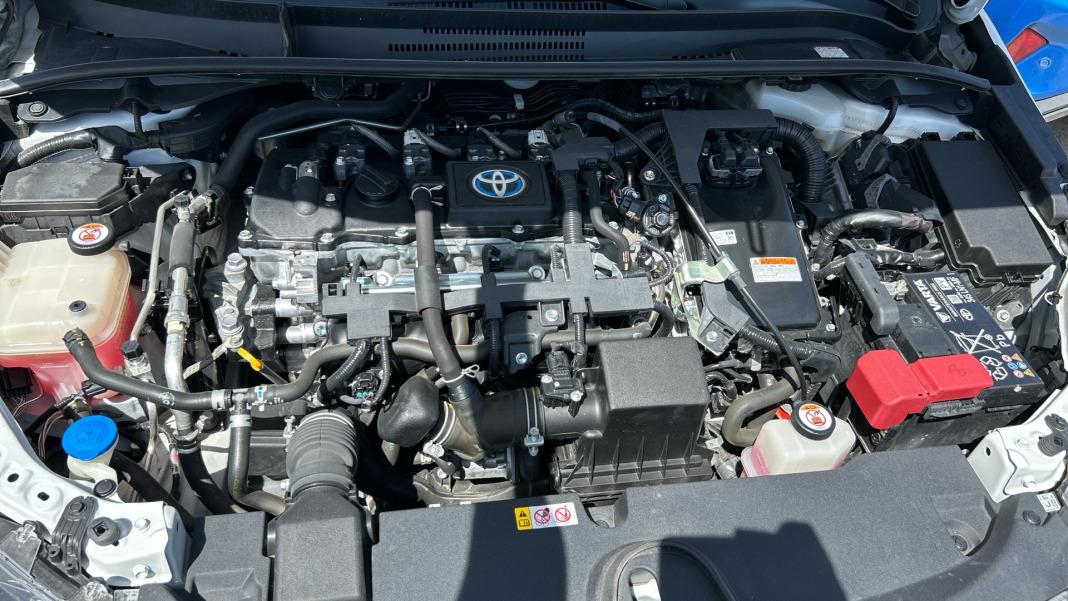 Toyota Corolla 1.8 125H ACTIVE TECH E-CVT