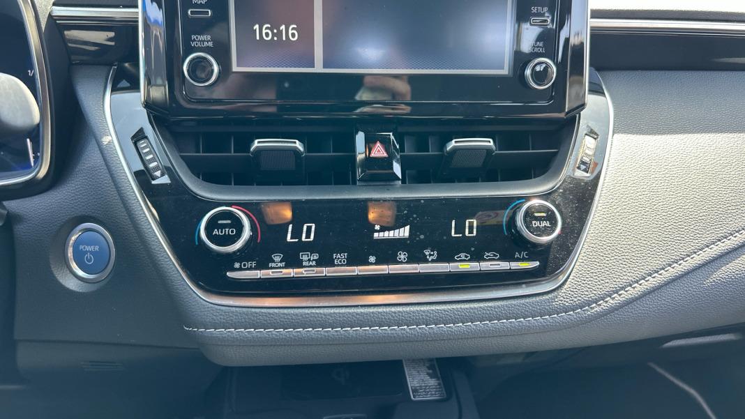 Toyota Corolla 1.8 125H ACTIVE TECH E-CVT