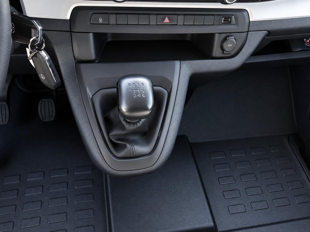 Toyota Proace Verso Shuttle L1 2.0D 106kW (145CV) 6MT VX 9p
