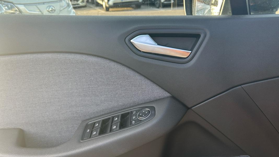 Renault Clio techno Eco-G 100cv (74kW)