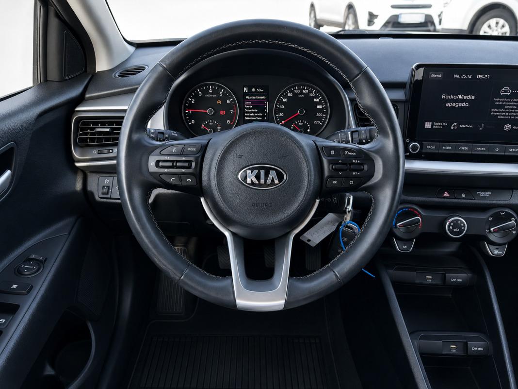 Kia Stonic 1.0 T-GDi 88kW (120CV) MHEV iMT Concept