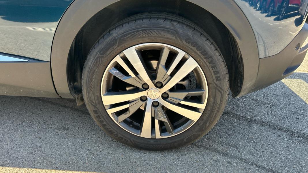 Peugeot 3008 1.2 PureTech 96KW (130CV) SS Allure