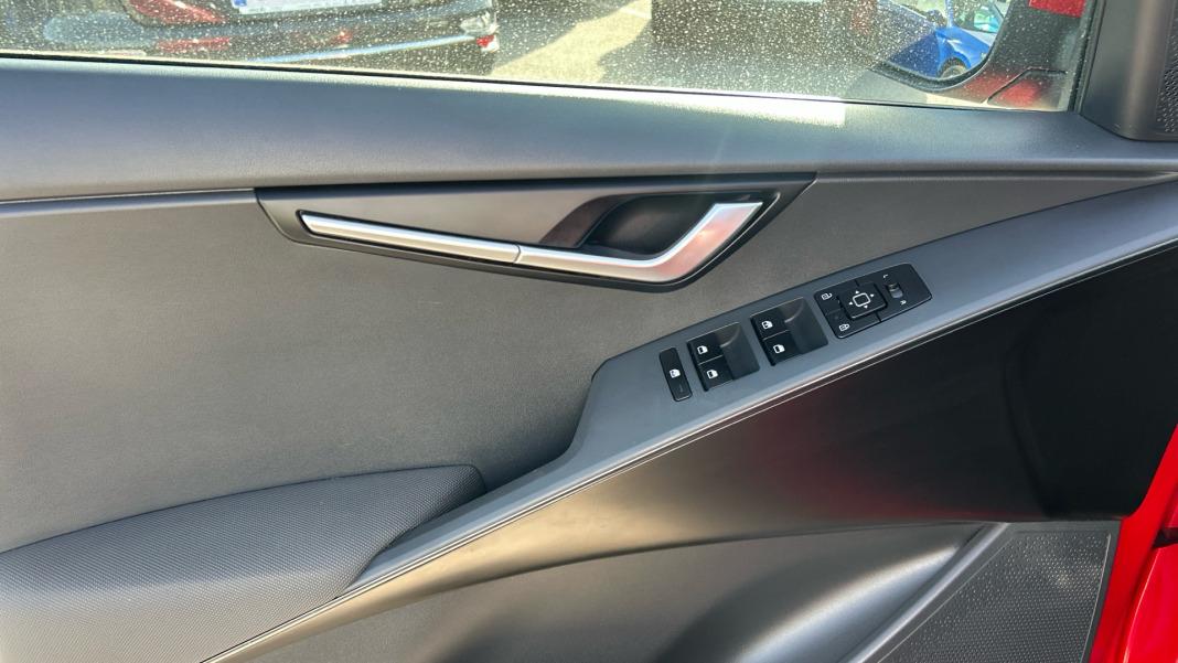 Kia Niro 1.6 GDi PHEV 135kW (183CV) Concept