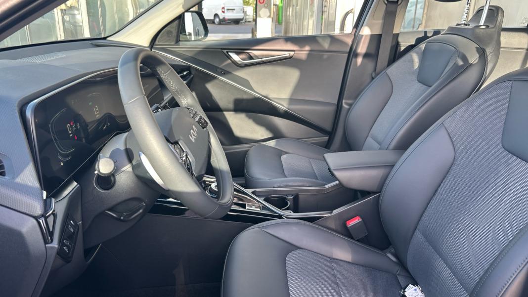 Kia Niro 1.6 GDi HEV 95kW (129CV) Drive