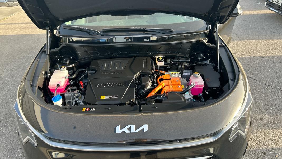 Kia Niro 1.6 GDi HEV 95kW (129CV) Drive