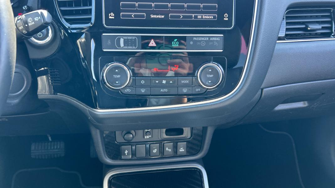 Mitsubishi Outlander 2.4 PHEV Kaiteki Auto 4WD