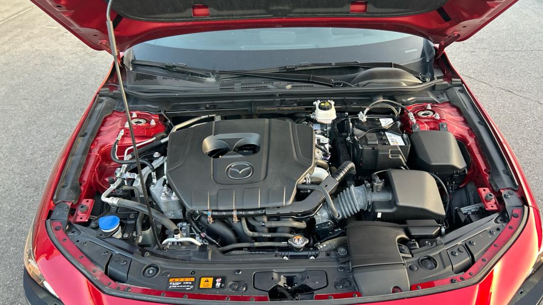 Mazda Mazda3 2.5L E-SKY G MHEV 103kW Centre-line