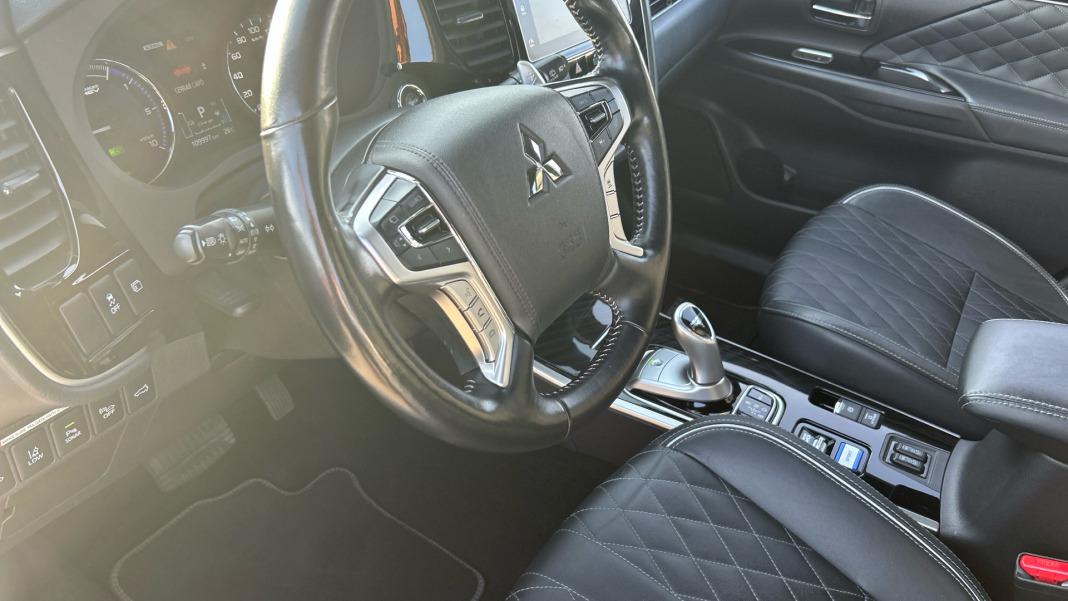 Mitsubishi Outlander 2.4 PHEV Kaiteki Auto 4WD
