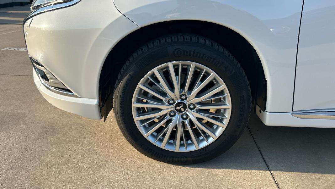 Mitsubishi Outlander 2.4 PHEV Kaiteki Auto 4WD