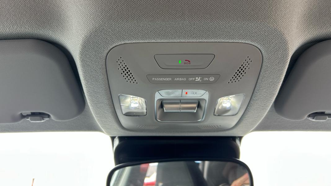 EBRO S400 1.5 DHE HEV Excellence CVT