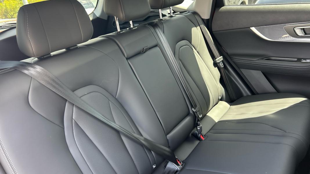 EBRO S700 1.5 TGDI PHEV Luxury E-CVT
