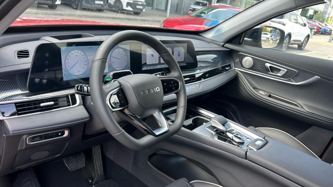 EBRO S700 1.5 TGDI PHEV Luxury E-CVT