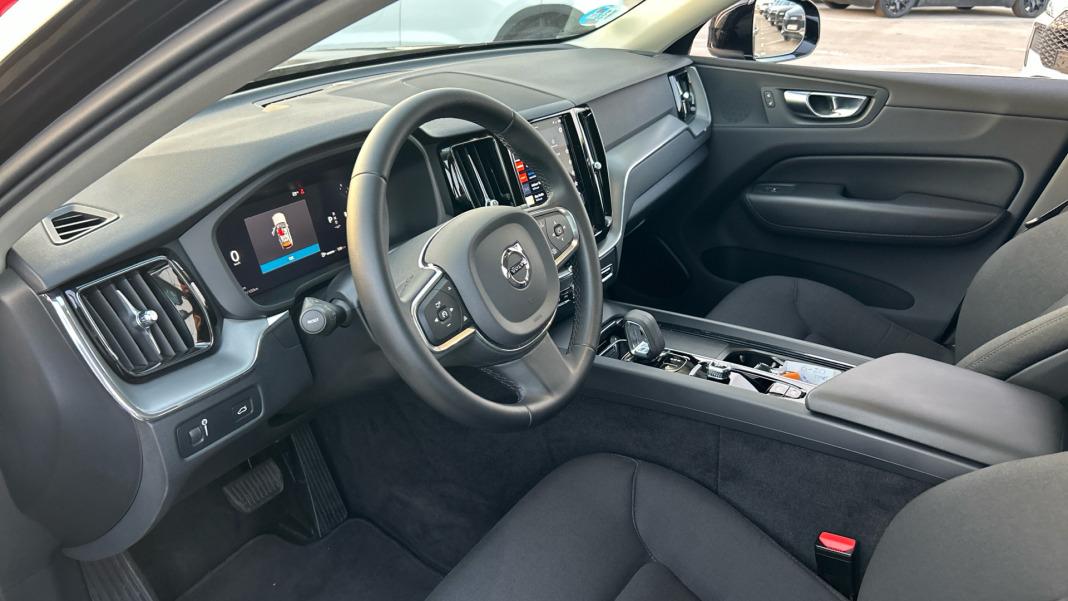 Volvo Xc60 2.0 B4 G Momentum Pro Auto