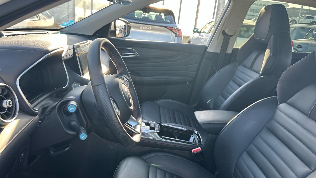 MG Hs 1.5T PLUG IN HYBRID LUXURY