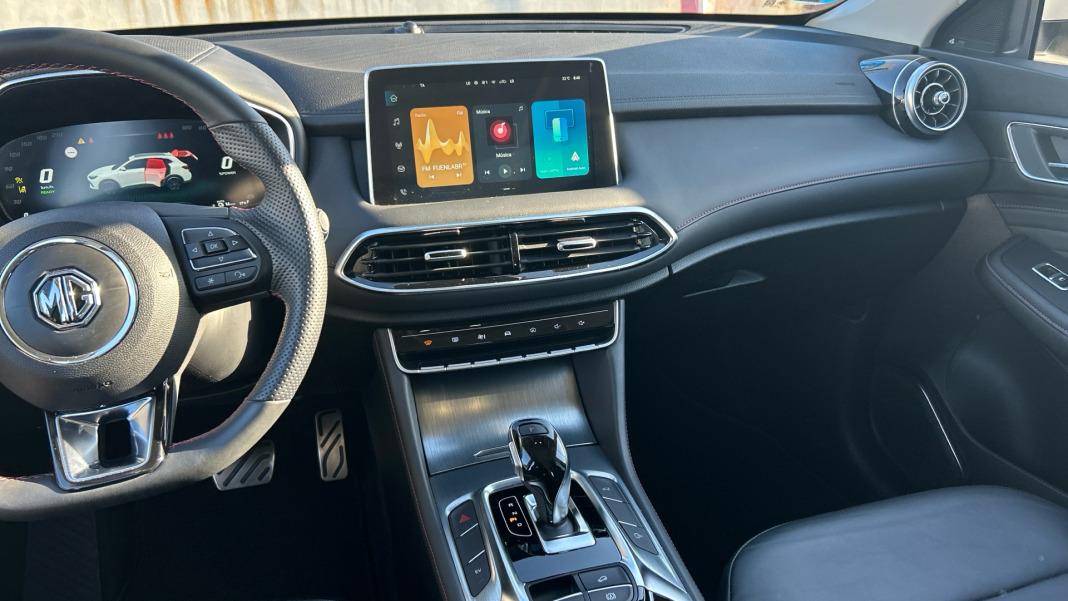 MG Hs 1.5T PLUG IN HYBRID LUXURY