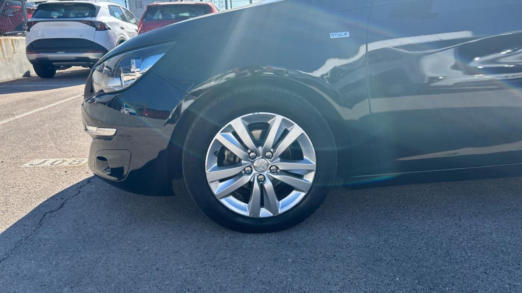 Peugeot 308 5p Active 1.6 BlueHDi 100 FAP