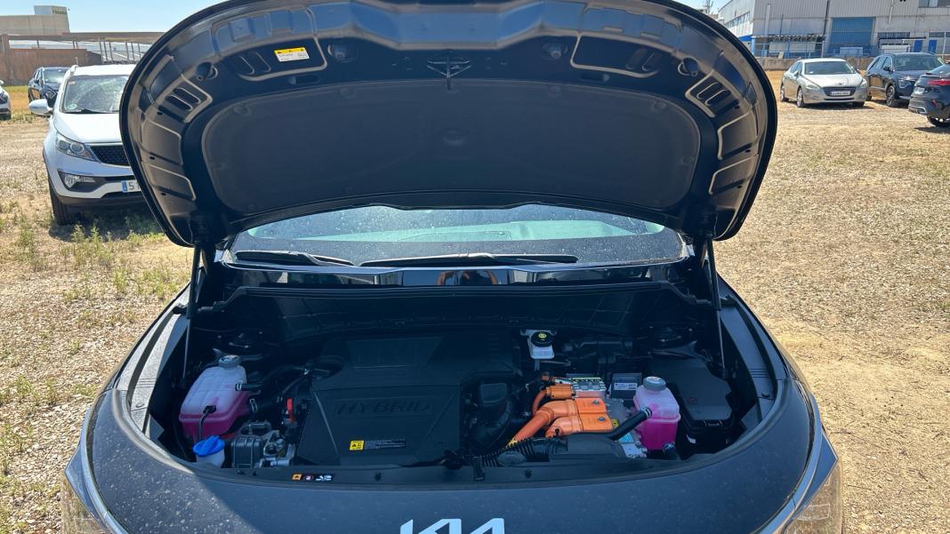 Kia Niro 1.6 GDi HEV 104kW (141CV) Drive
