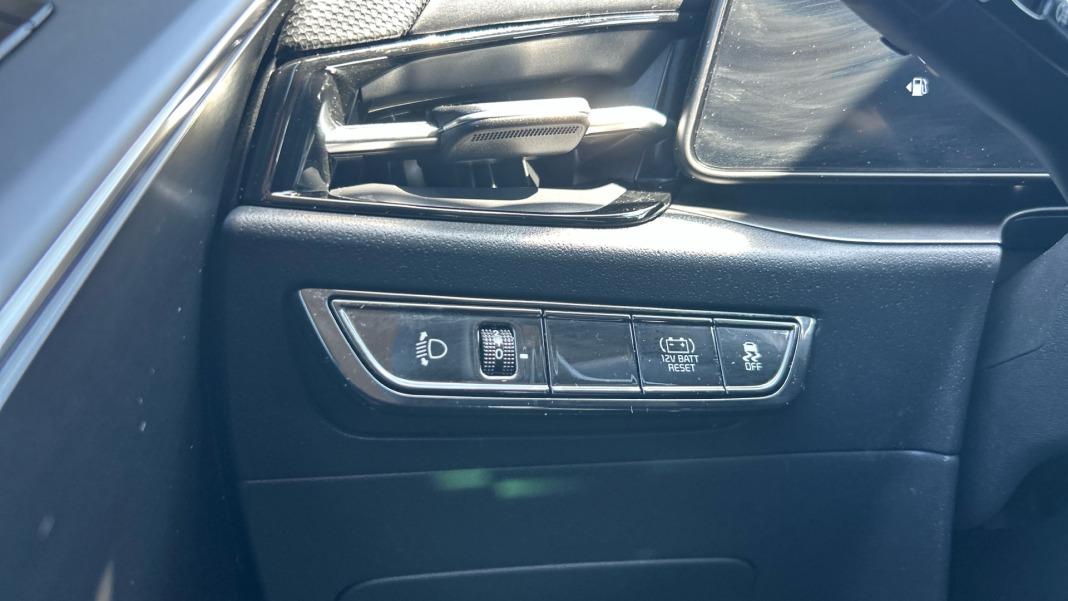 Kia Niro 1.6 GDi HEV 95kW (129CV) Drive