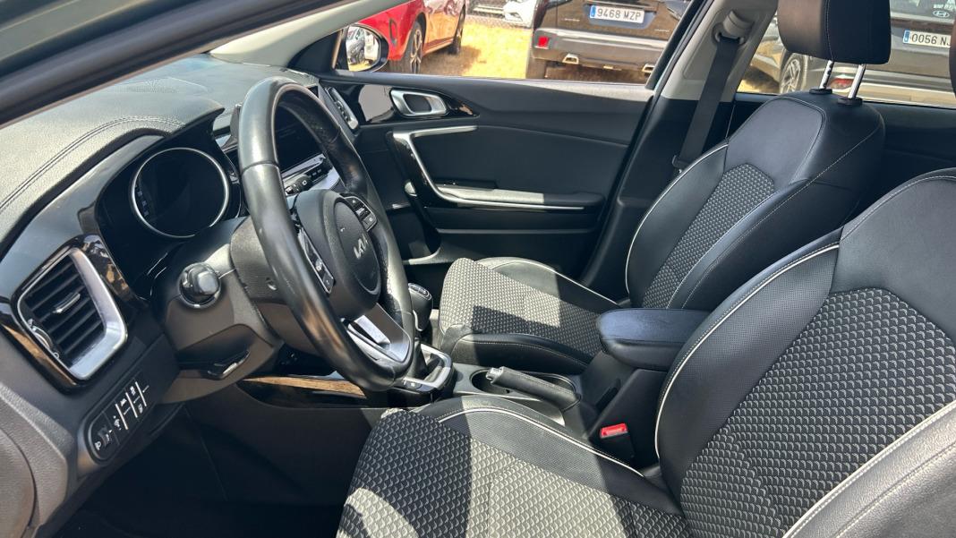 Kia Ceed 1.6 MHEV iMT 100kW (136CV) Tech