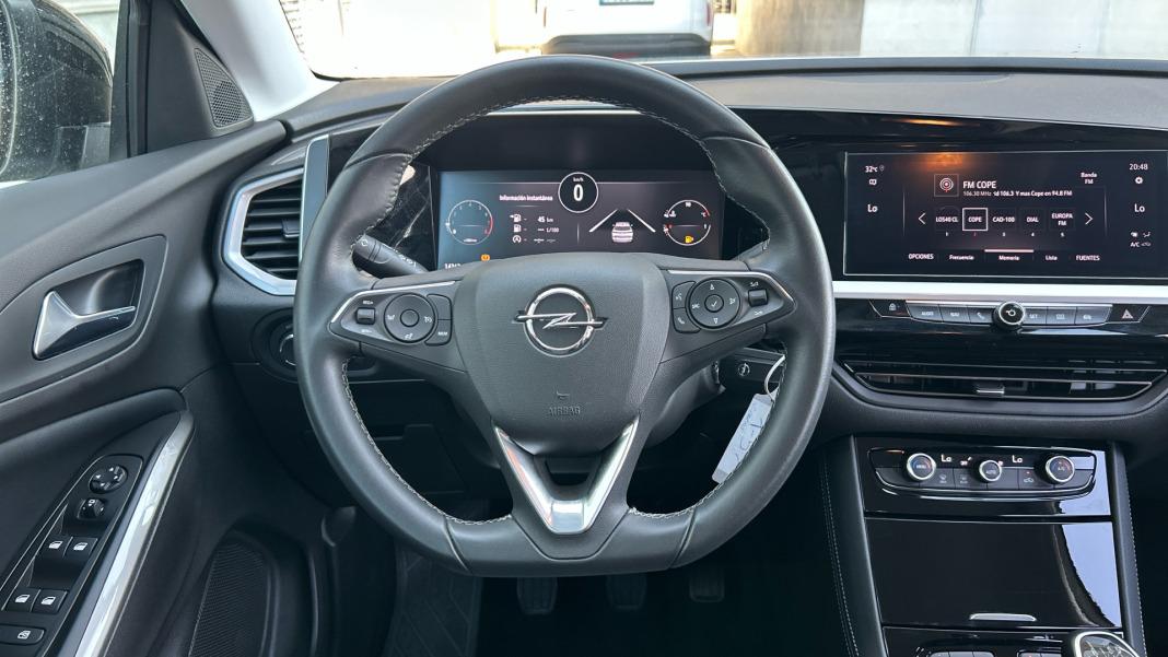 Opel Grandland 1.2 XHT Design  Tech