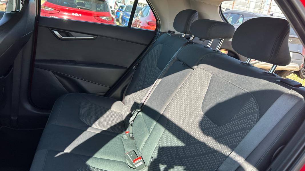 Kia Niro 1.6 GDi HEV 104kW (141CV) Concept