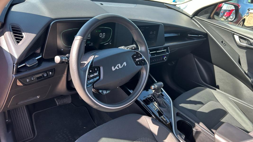 Kia Niro 1.6 GDi HEV 104kW (141CV) Concept