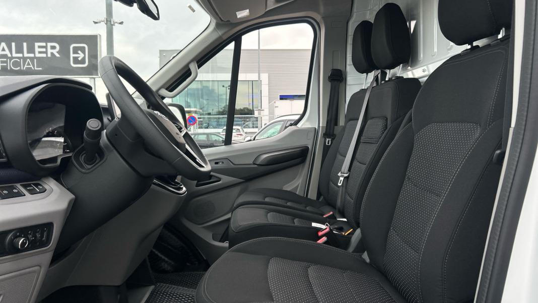 Maxus Deliver 9 DELIVER 9 2.0D L3H2 PRO