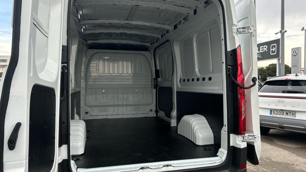 Maxus Deliver 9 DELIVER 9 2.0D L3H2 PRO