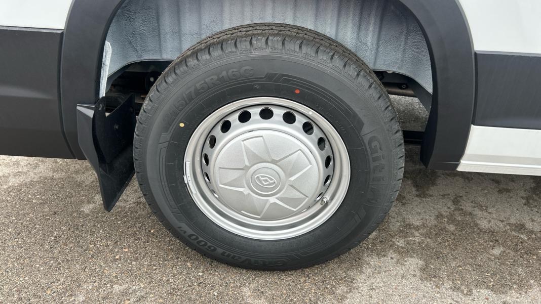 Maxus Deliver 9 DELIVER 9 2.0D L3H2 PRO