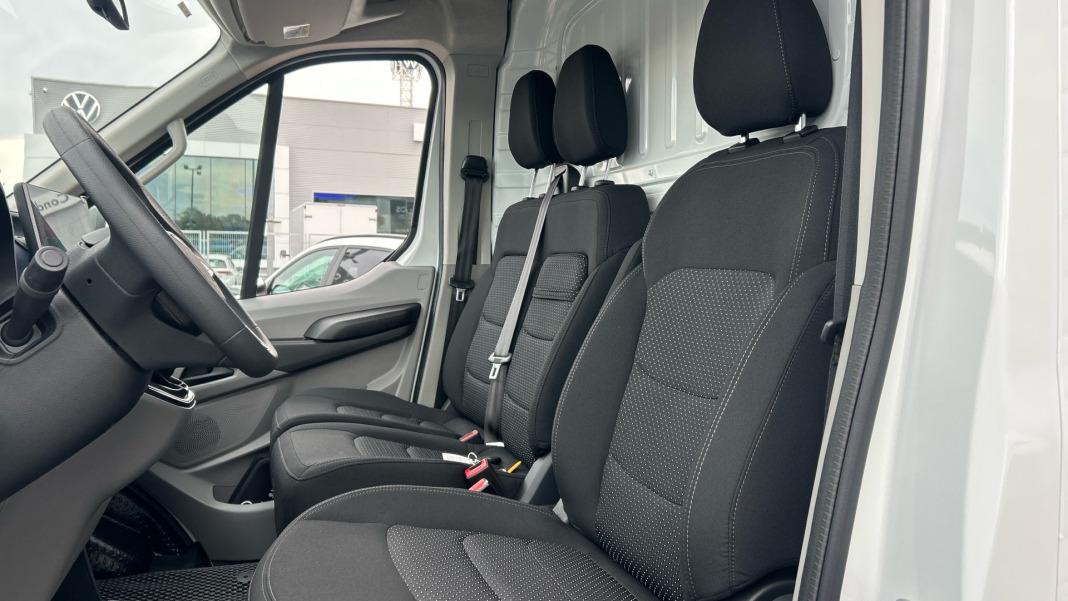 Maxus Deliver 9 DELIVER 9 2.0D L3H2 PRO