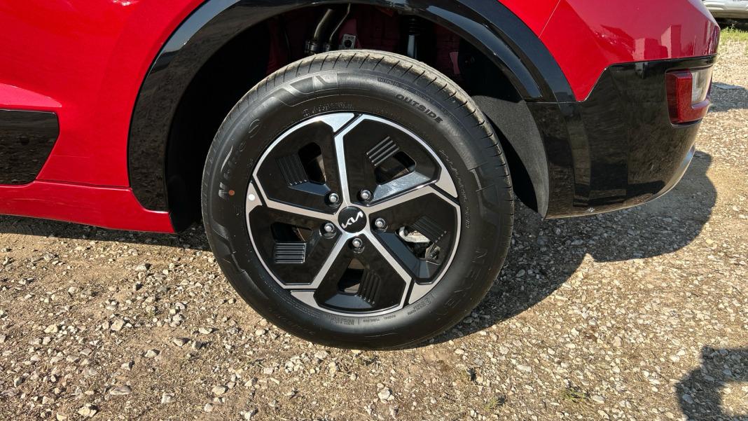 Kia Niro 1.6 GDi HEV 95kW (129CV) Drive