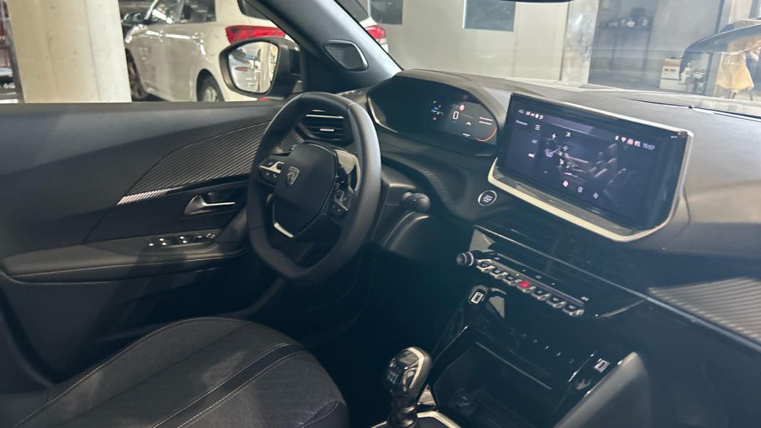 Peugeot 2008 Allure Turbo 100 SS 6 Vel MAN