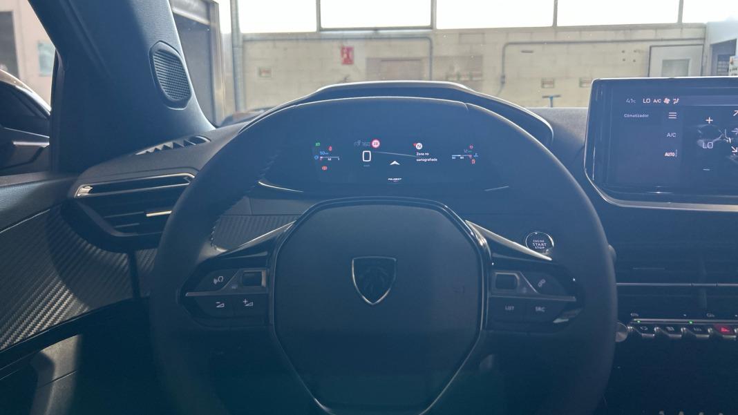 Peugeot 2008 Allure Turbo 100 SS 6 Vel MAN