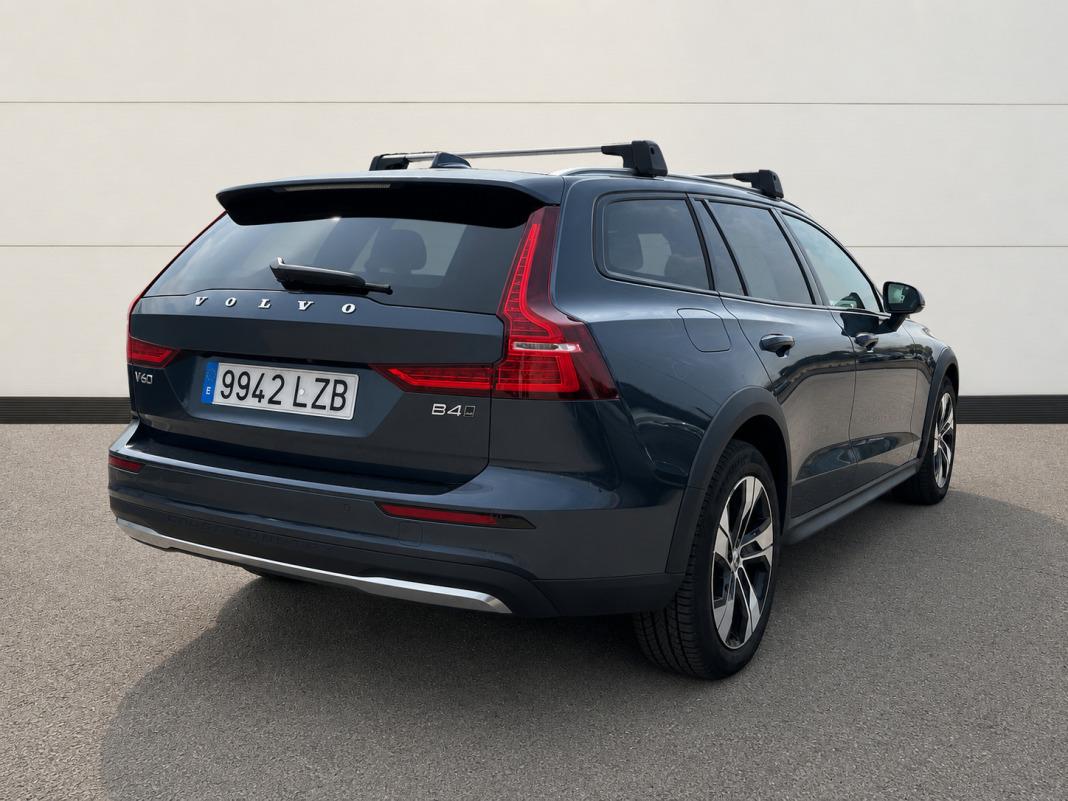 Volvo V60 Cross Country 2.0 B4 (D) AWD Cross Country Core Auto