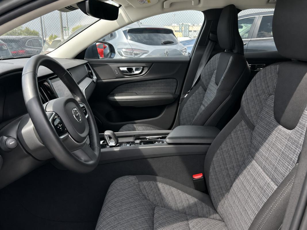 Volvo V60 Cross Country 2.0 B4 (D) AWD Cross Country Core Auto