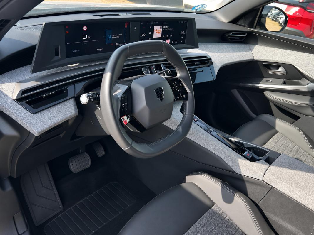 Peugeot 5008 Hybrid 1.2 107KW Allure eDCS6
