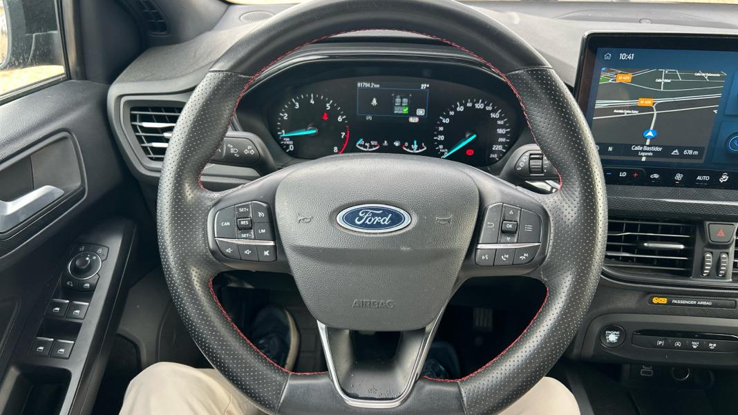 Ford Focus 1.0 Ecoboost MHEV 114kW ST-Line
