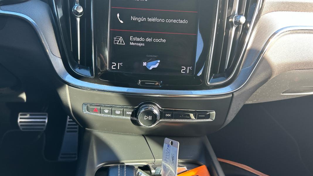 Volvo S60 B4(G) FWD R-Designaut