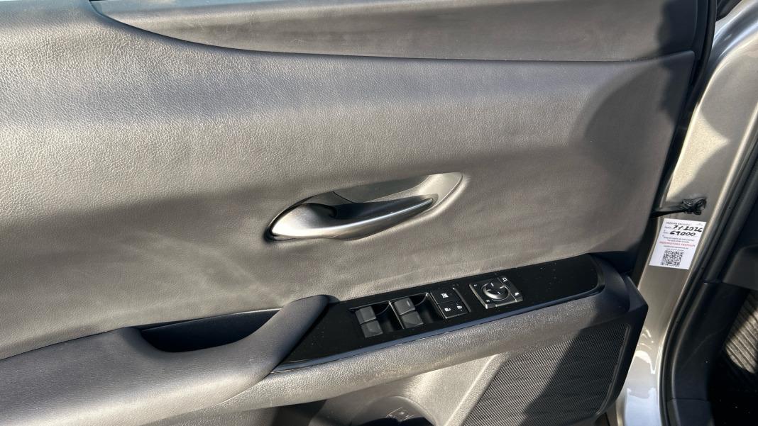 Lexus Ux 2.0 250h Business