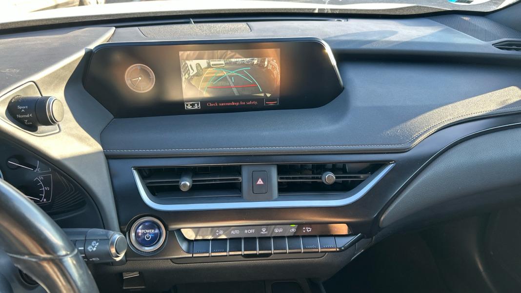 Lexus Ux 2.0 250h Business