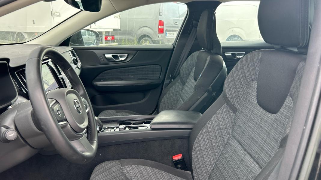 Volvo V60 2.0 B4 (D) Core Auto