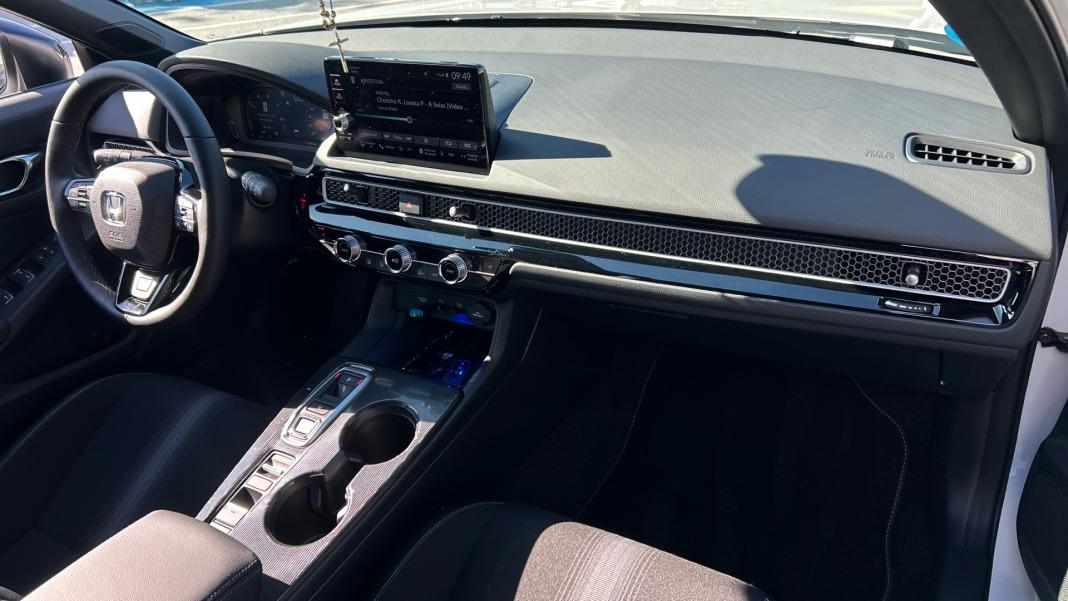 Honda Civic 2.0 i-MMD Sport CVT